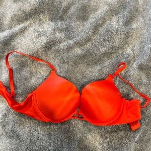 Victoria Secret Plunge Bra